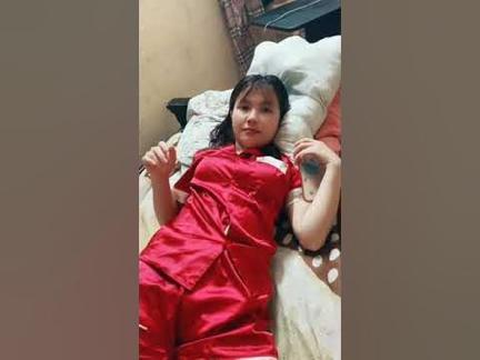 Bigo Live Sexy gái xinh Bigo dâm đãng lộ mu ra nước