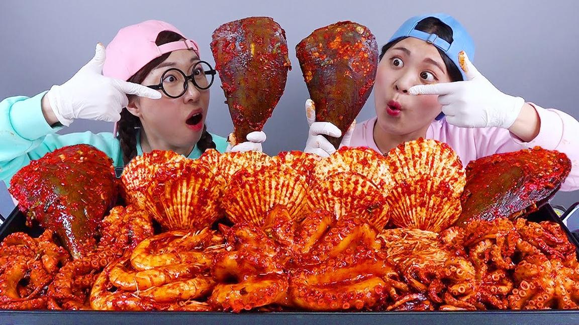 Luộc hải sản cay Mukbang DONA Việt Nam