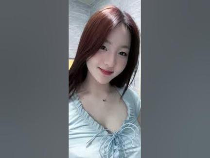 New TikTok beauty short video (beautiful girl)068 material-005