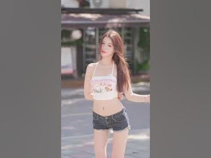 New TikTok beauty short video (beautiful girl)068 material-009