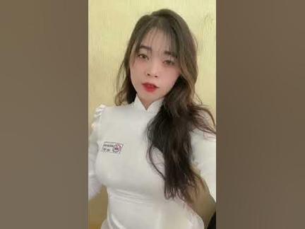 Info gái xinh và áo dài Việt Nam: @zyzy.bbi