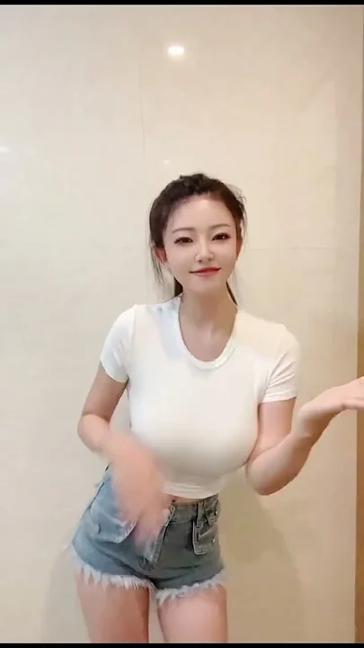 New TikTok beauty short video (beautiful girl)102  material-007