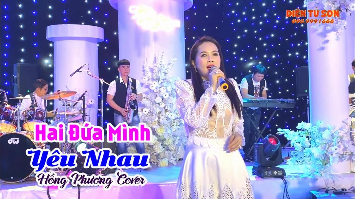 Cô Gái Xinh Đẹp Dự Tiệc Lên Hát Live Cùng Band Nhạc Thật Hay